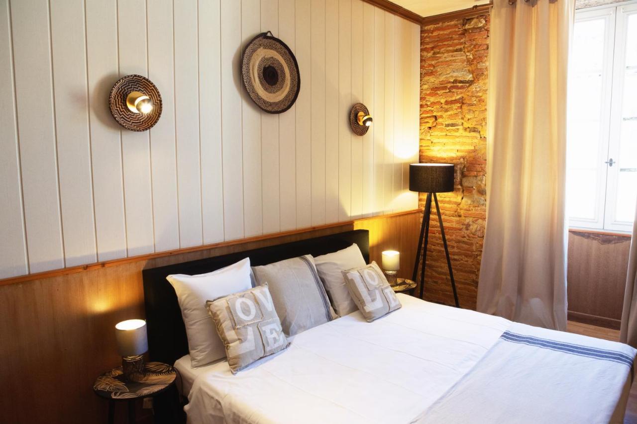 Cafe De France Eauze Bed & Breakfast Екстериор снимка