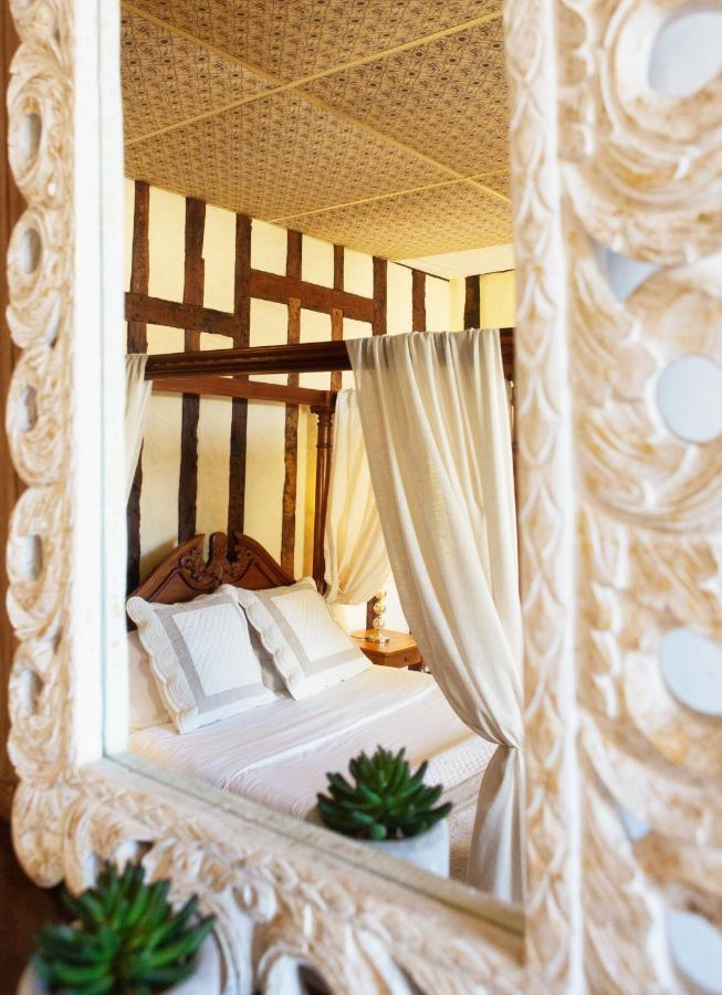 Cafe De France Eauze Bed & Breakfast Екстериор снимка