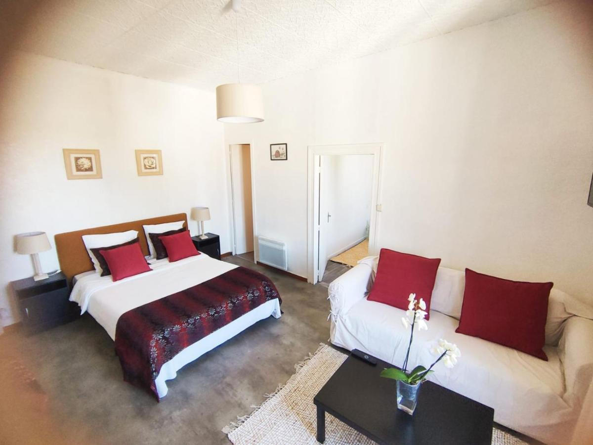Cafe De France Eauze Bed & Breakfast Екстериор снимка